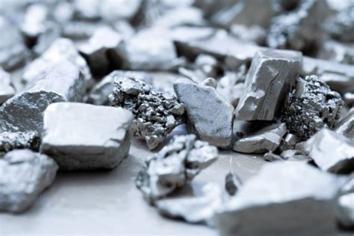 What substances make up silver?