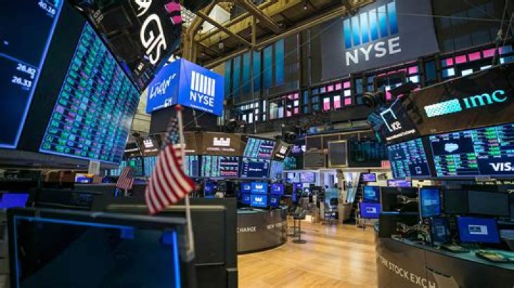 What time does the NYSE open in Chicago?