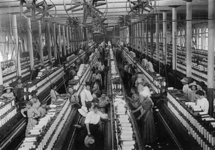 What were working conditions like in 1900?