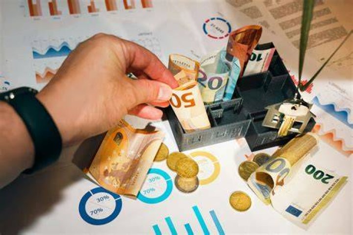 Which is the best place to buy foreign currency?