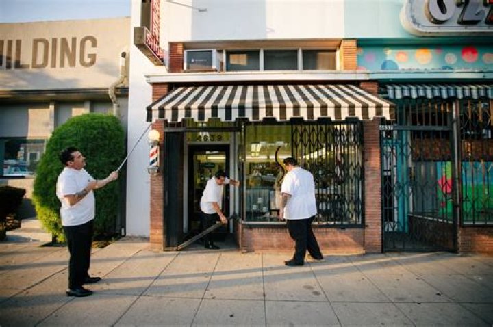 Which retailers are called pop and mom stores?