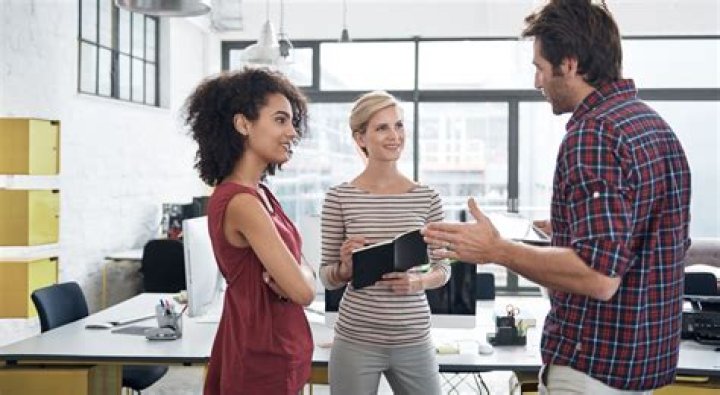 Who is a best communicator?