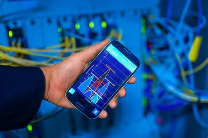 Who is the largest wireless carrier in the US?