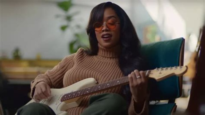 Who is the woman in the Nationwide commercial?