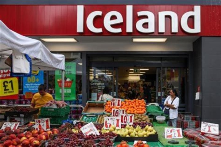Who owns the supermarket Iceland?