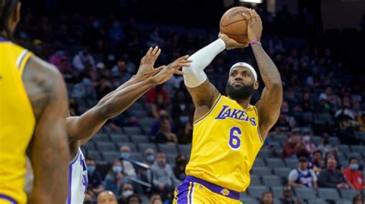Why did LeBron Change Number 6?