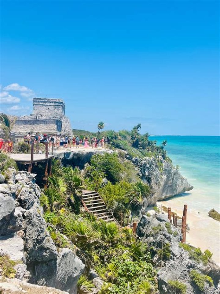 Why is there a lot of tourism in Mexico?